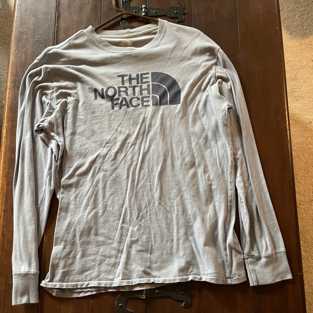 North Face Grey Logo Long Sleeve Tee Medium